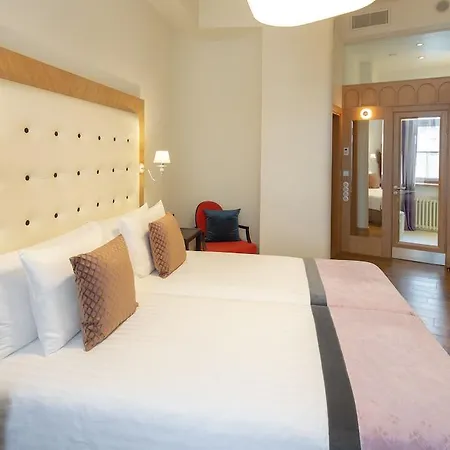 Dome Hotel 5*
